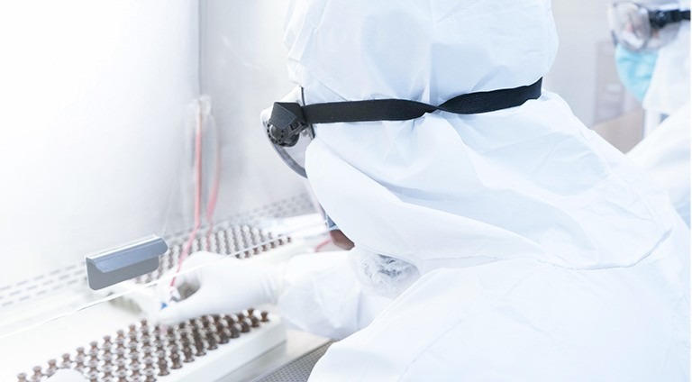 Evoluciona Pharma mobile hero pages